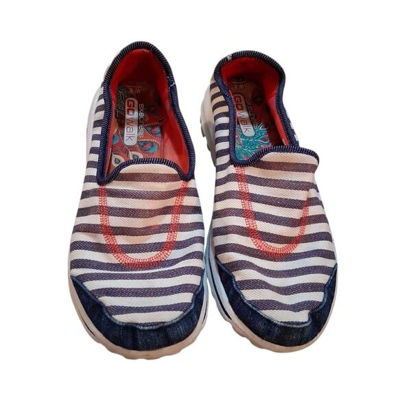 Skechers Women’s Go Walk Slip-On Boat Shoes Size 8 Blue White Horizontal Stripe - Picture 1 of 9